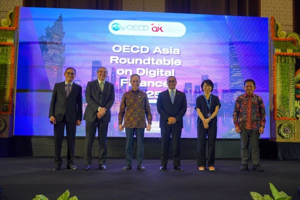 OJK-OECD Perkuat Keuangan Digital Syariah Indonesia