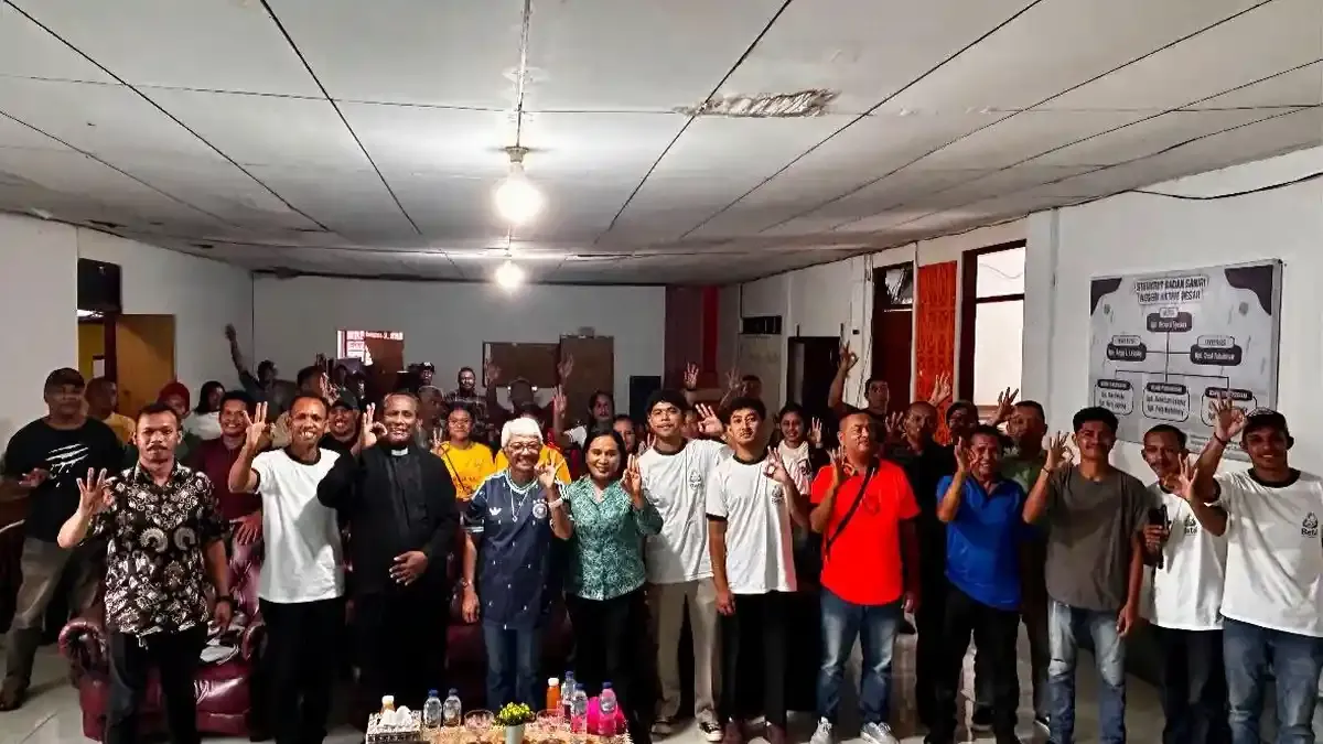Amanah Menjaga Bumi: PLN Latih Eco Enzyme di Hative Besar Ambon